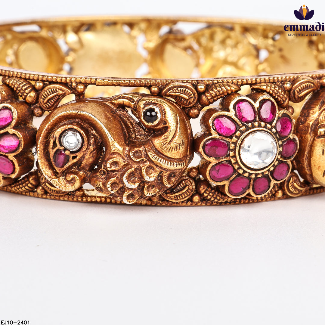 Bangles Kundan
