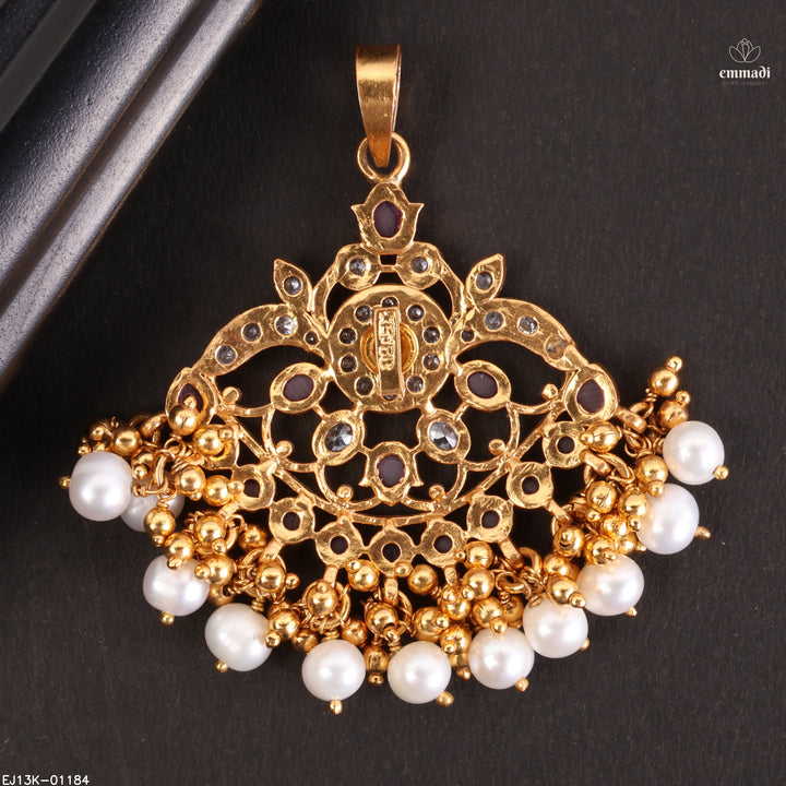 Pendant Antique