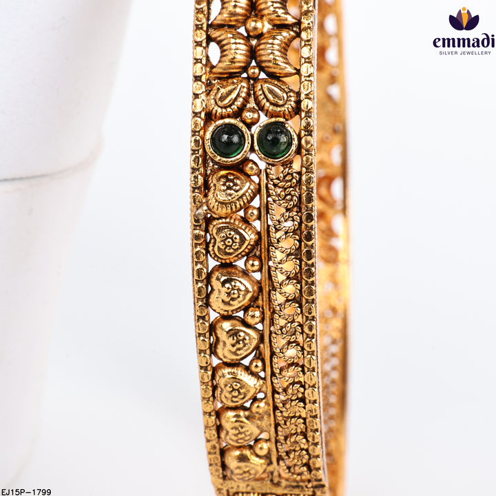 Bangles Kundan Nakshi