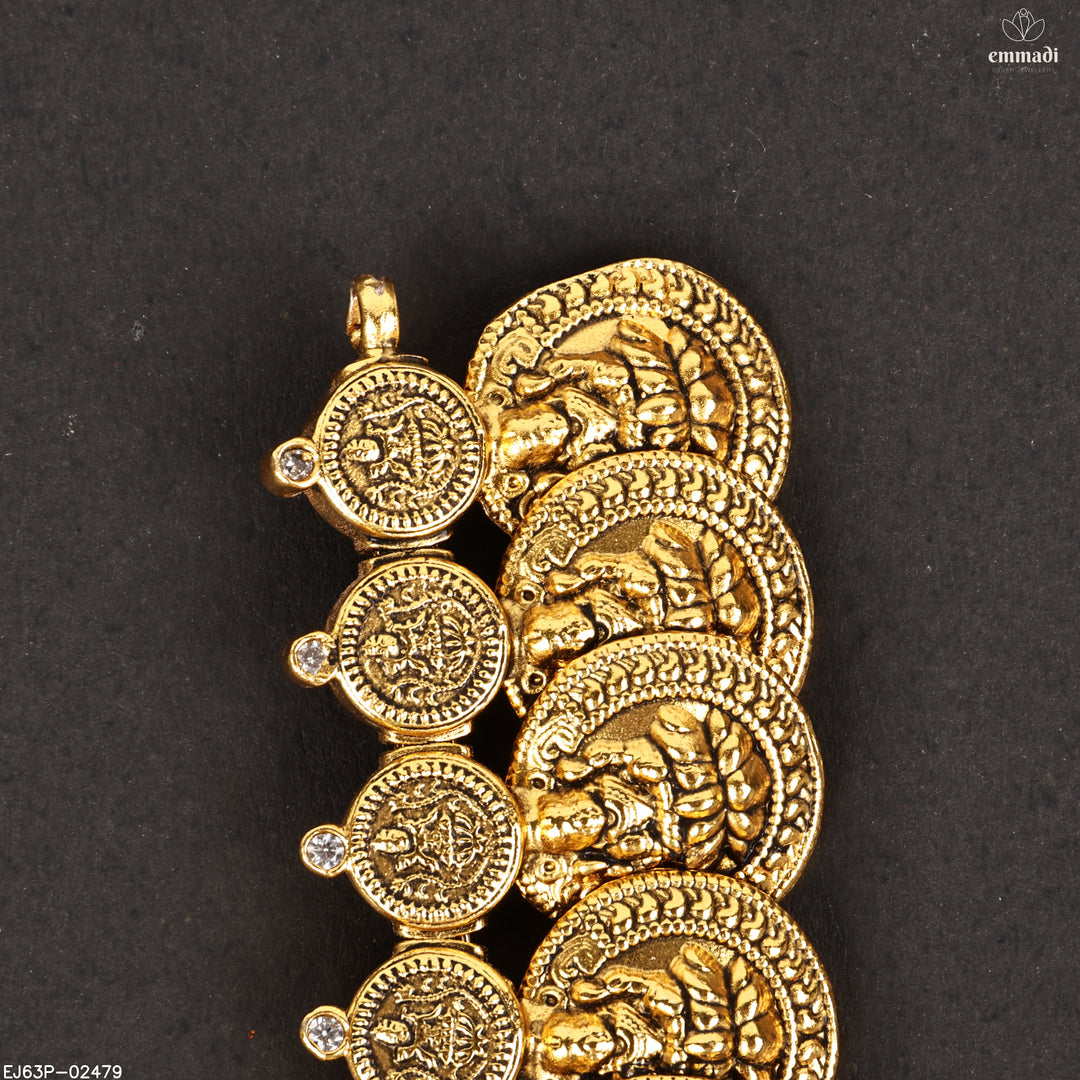 Short Necklace Antique