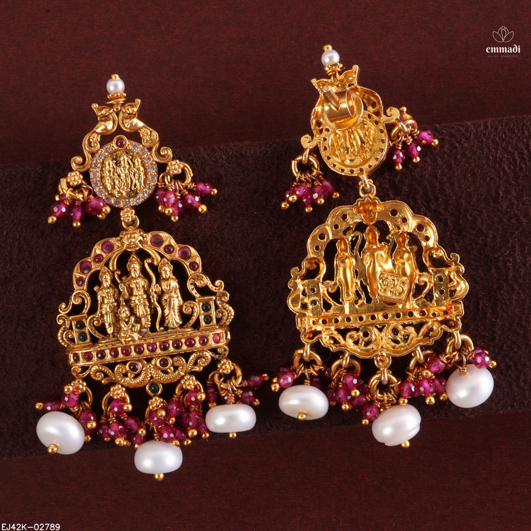 Hangings Antique