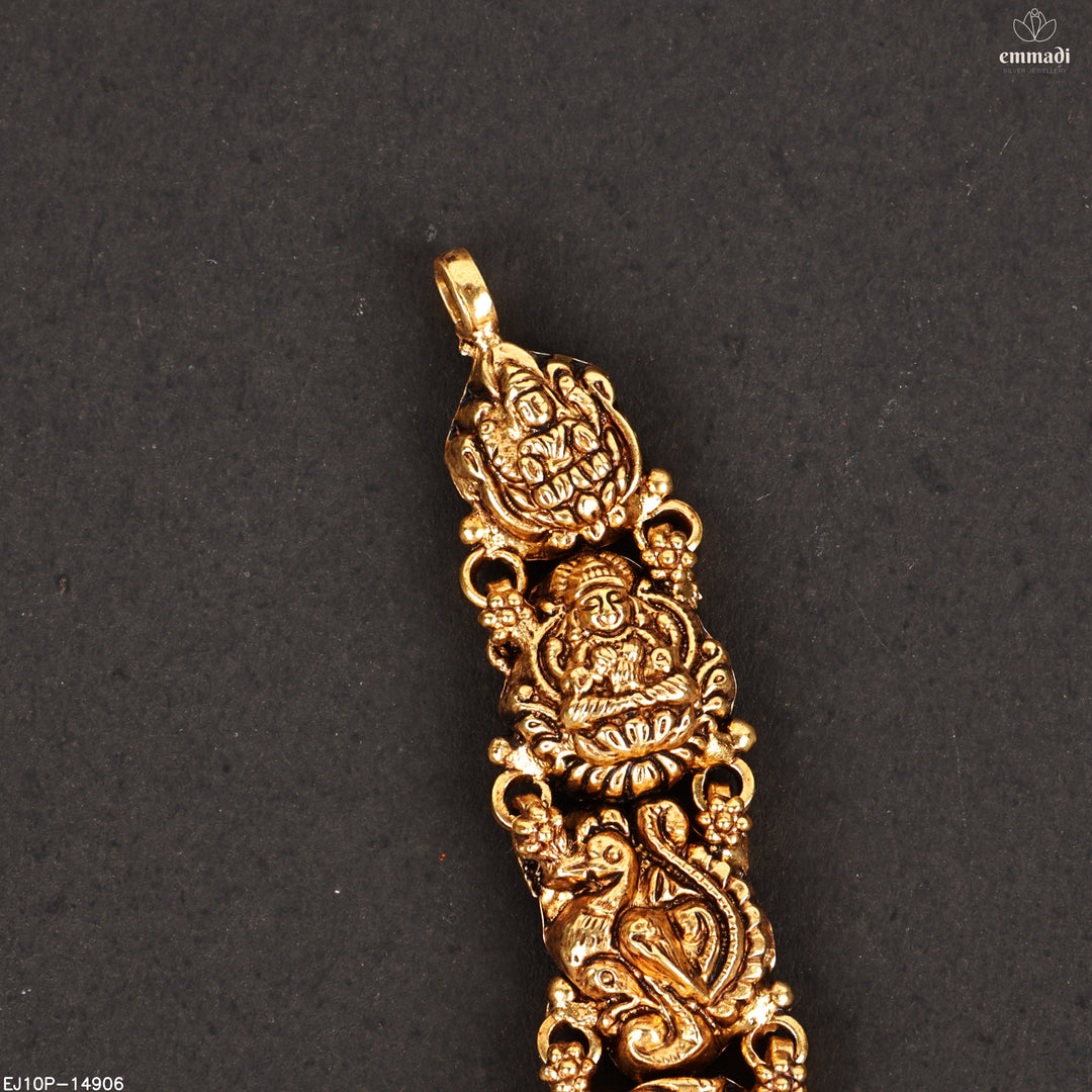 Short Necklace Antique