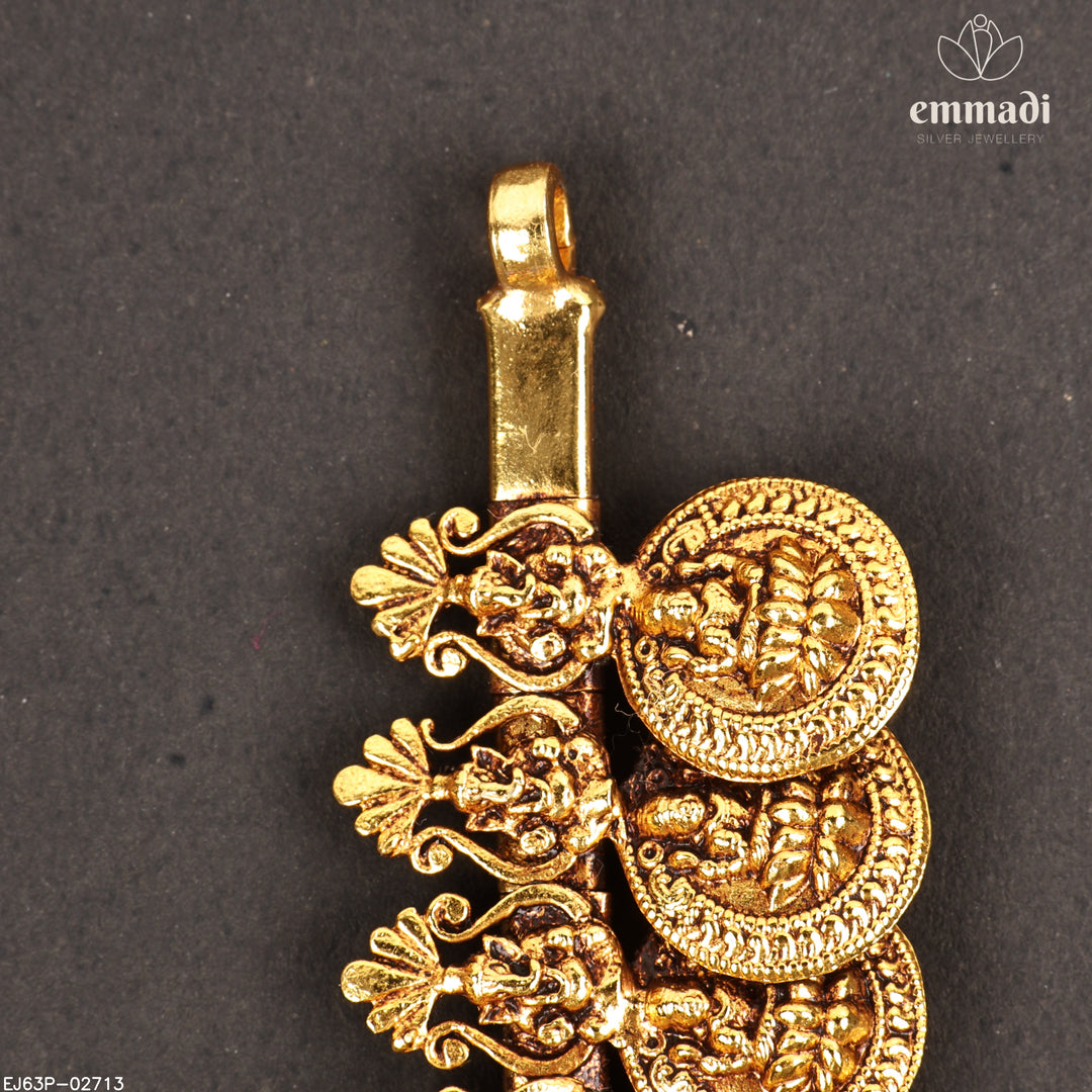 Short Necklace Antique
