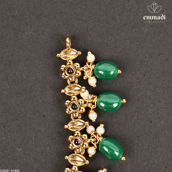Short Necklace Antique