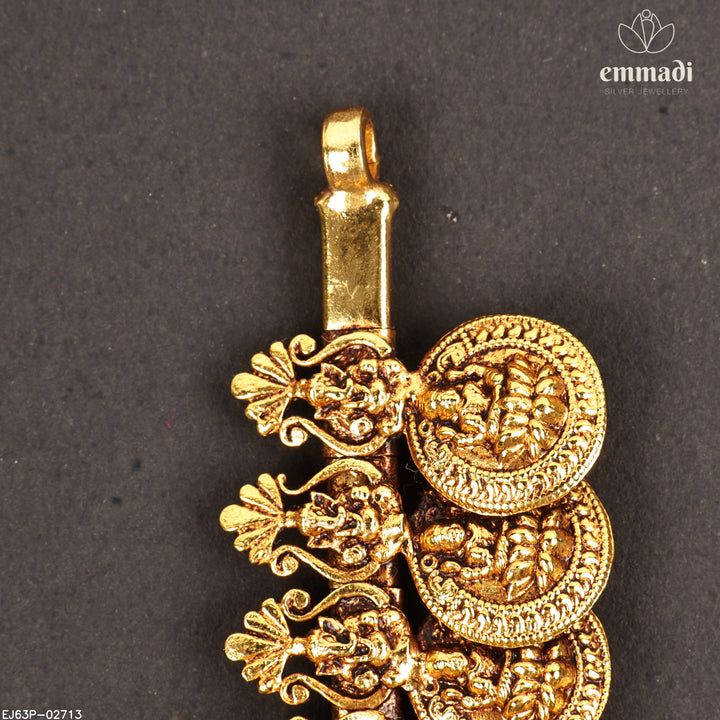 Short Necklace Antique