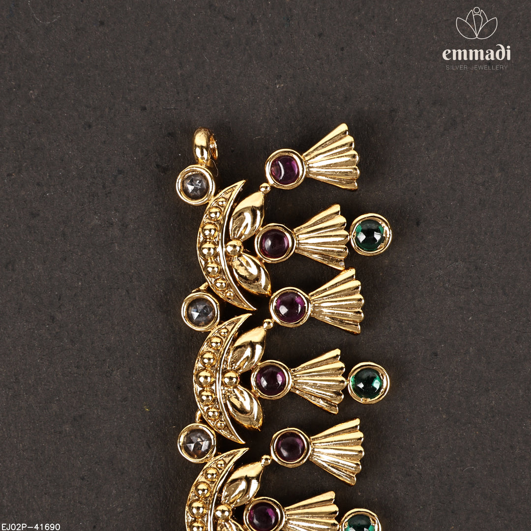 Short Necklace Antique