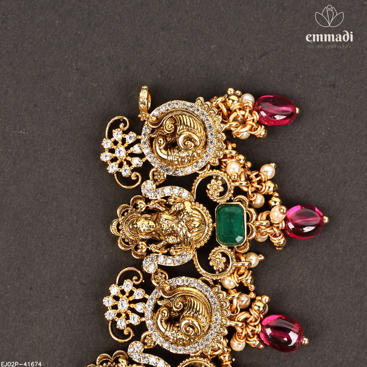 Short Necklace Antique