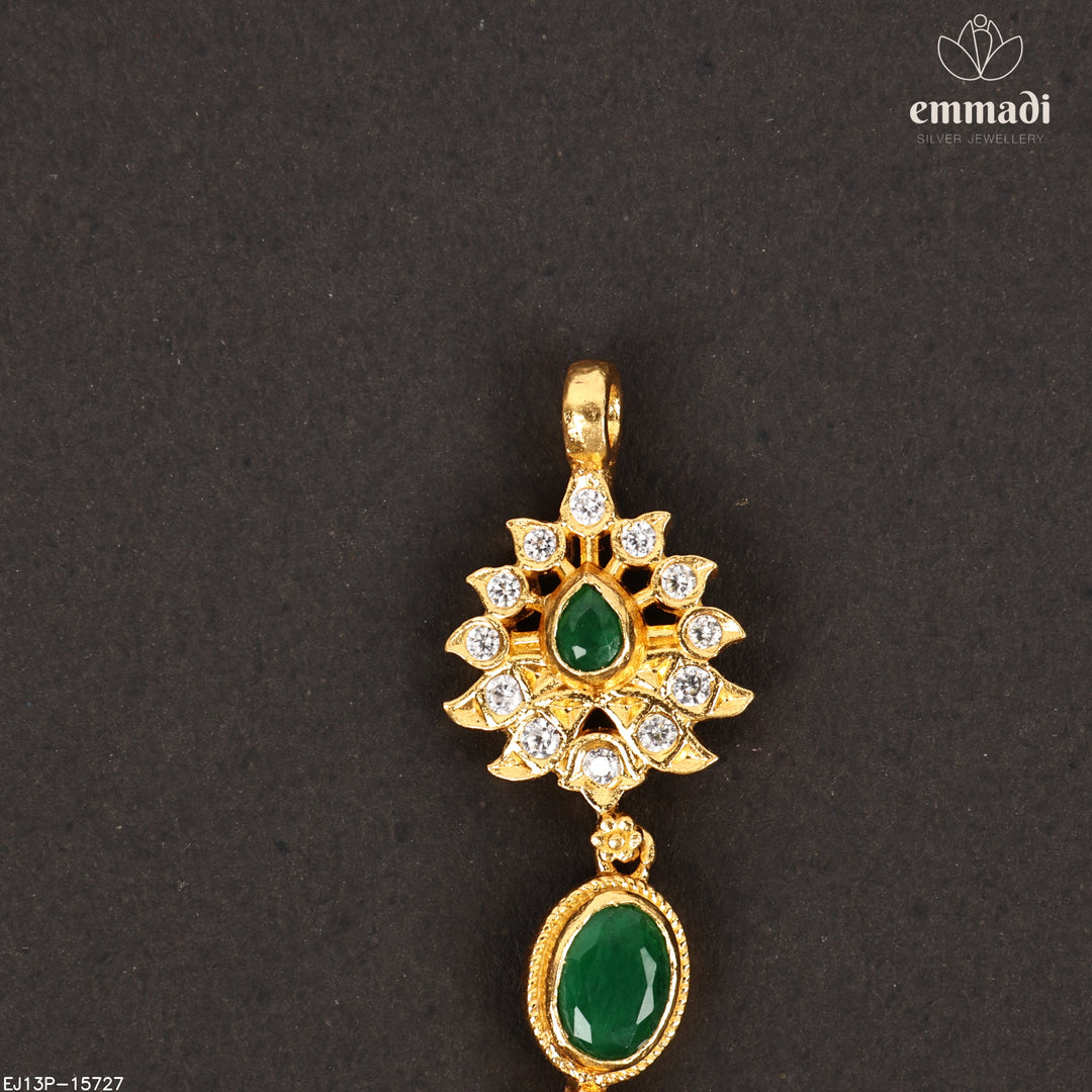 Short Necklace Antique