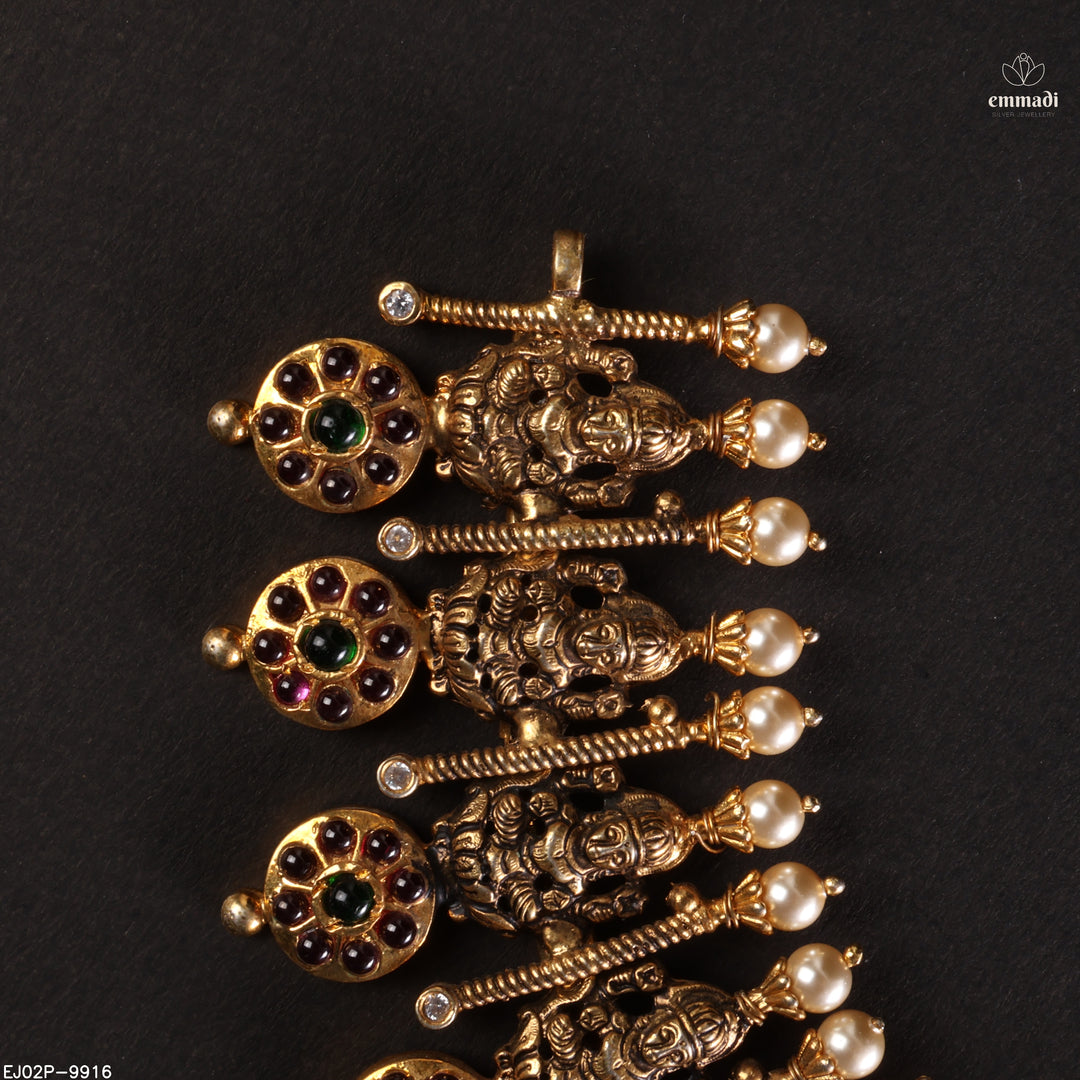 Short Necklace Antique
