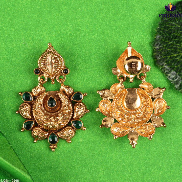 Hangings Kundan Nakshi
