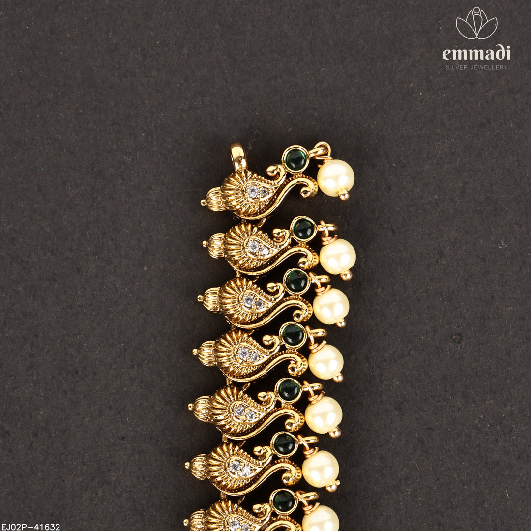 Short Necklace Antique