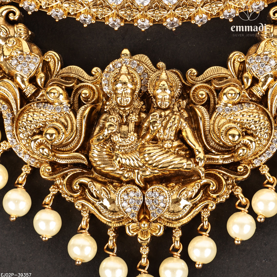 Short Necklace Antique