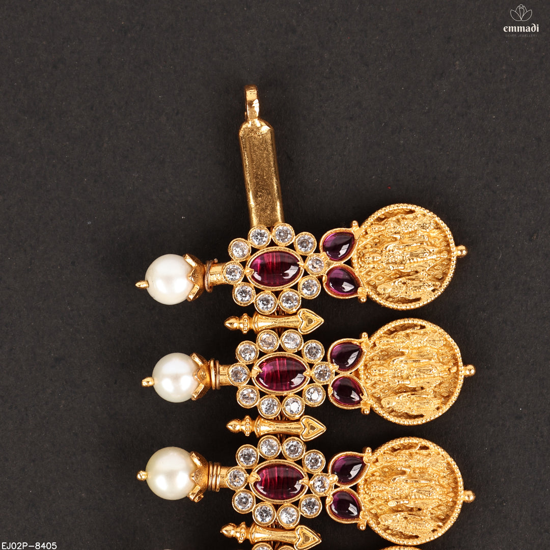 Short Necklace Antique