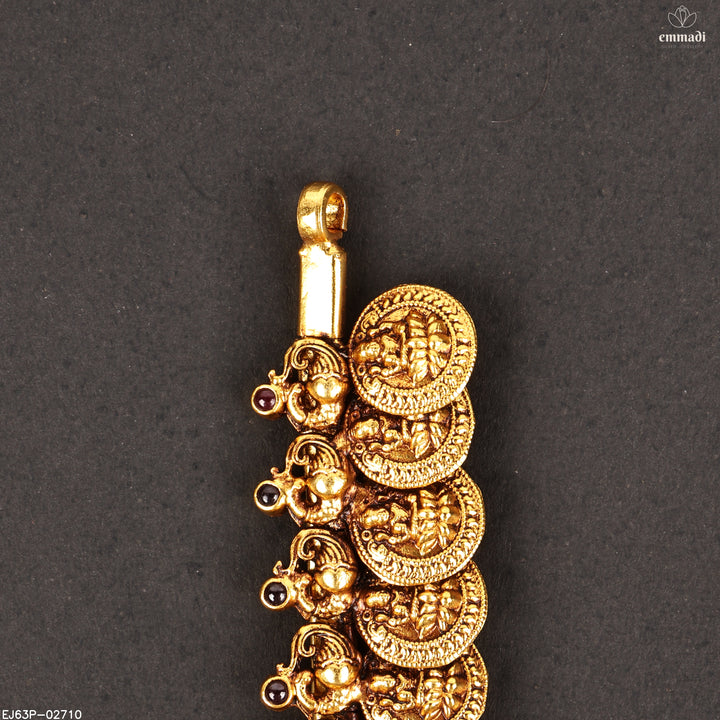 Short Necklace Antique