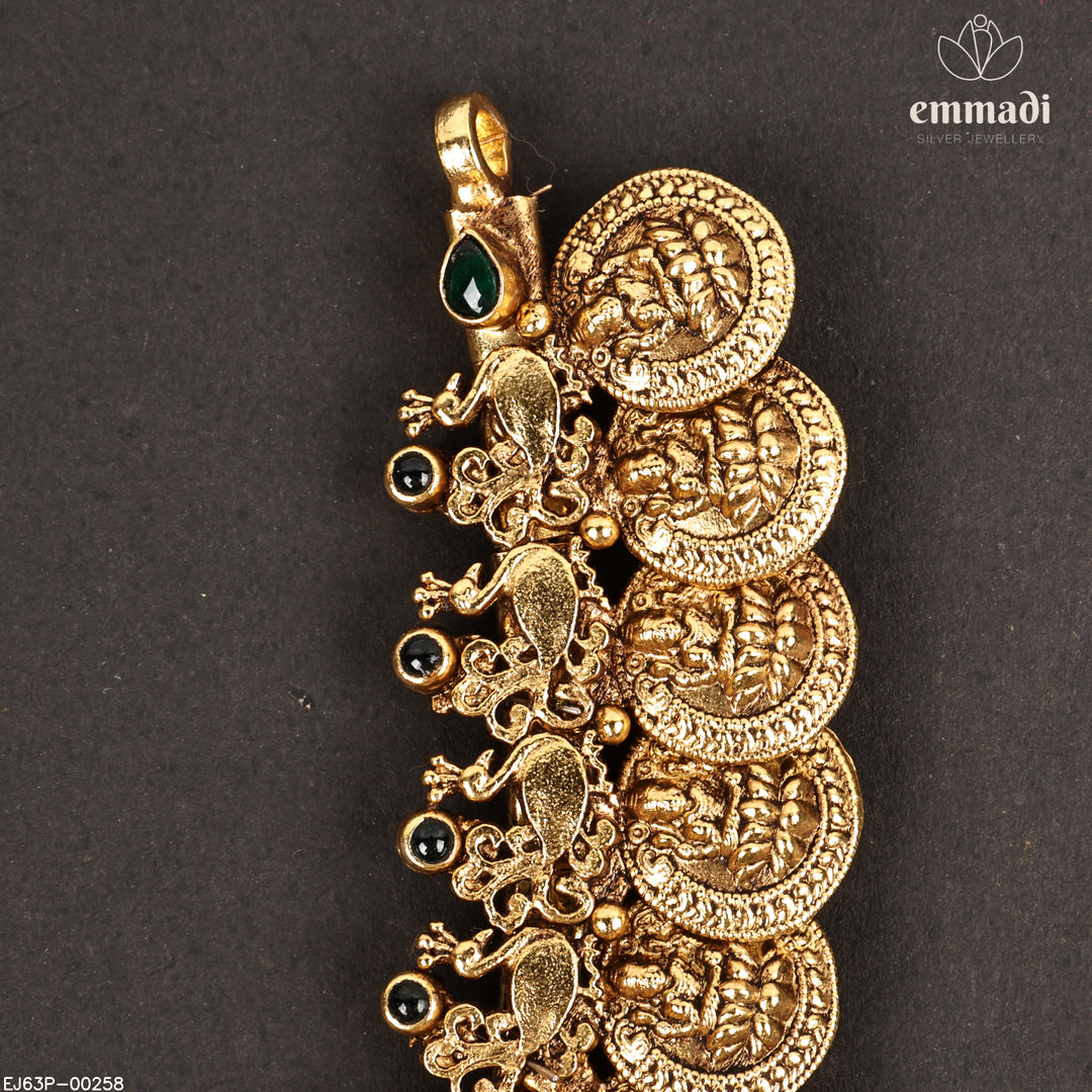 Short Necklace Antique