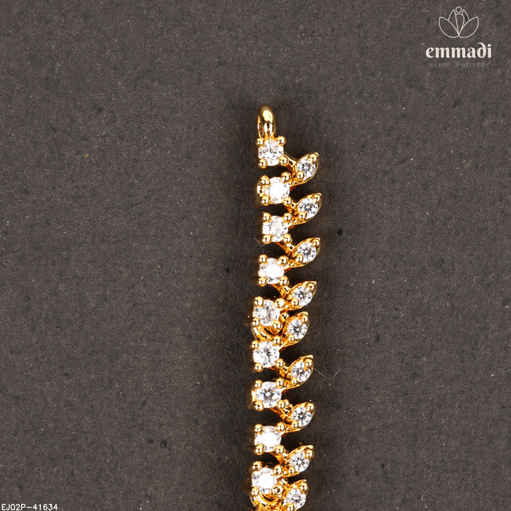Short Necklace Antique