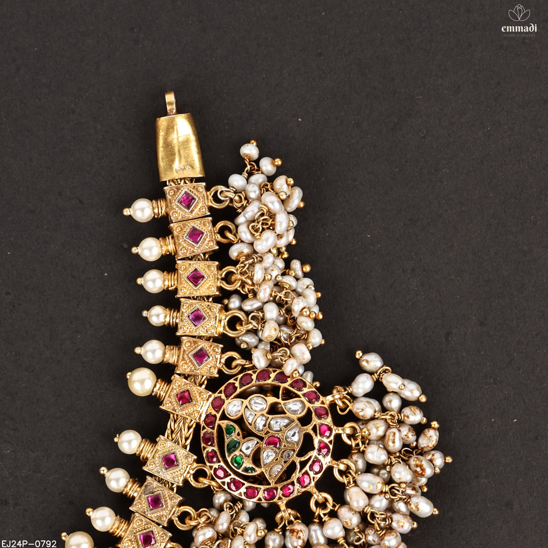Short Necklace Kundan