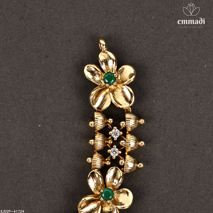 Short Necklace Antique