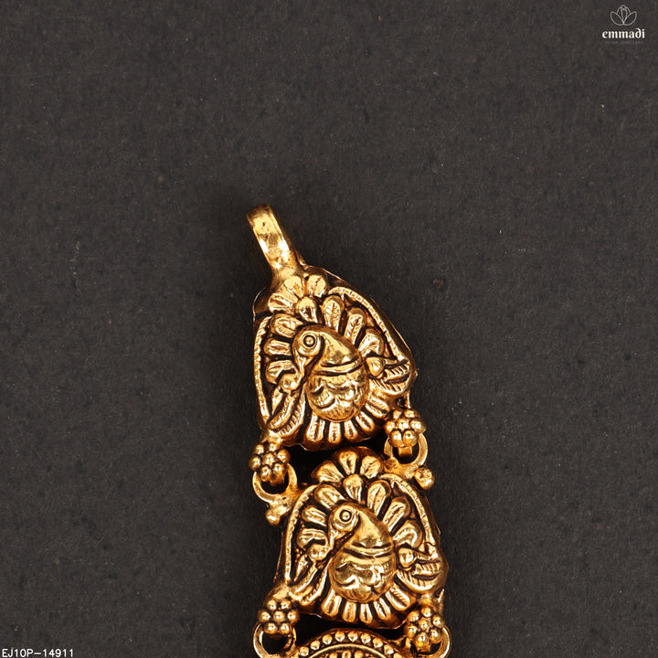 Short Necklace Antique