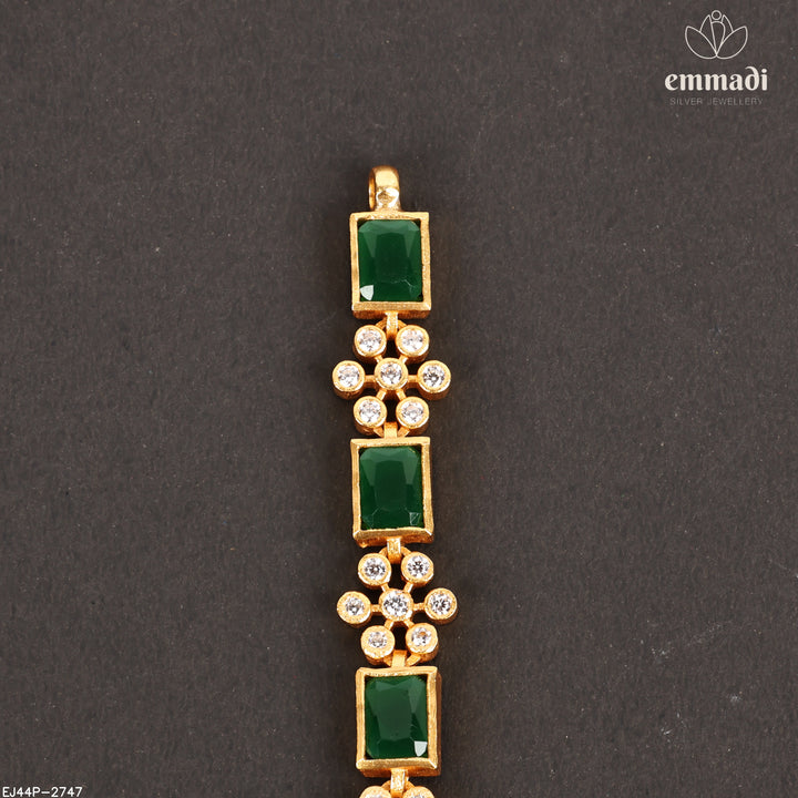 Short Necklace Antique