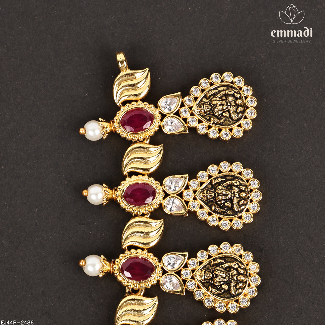 Short Necklace Antique
