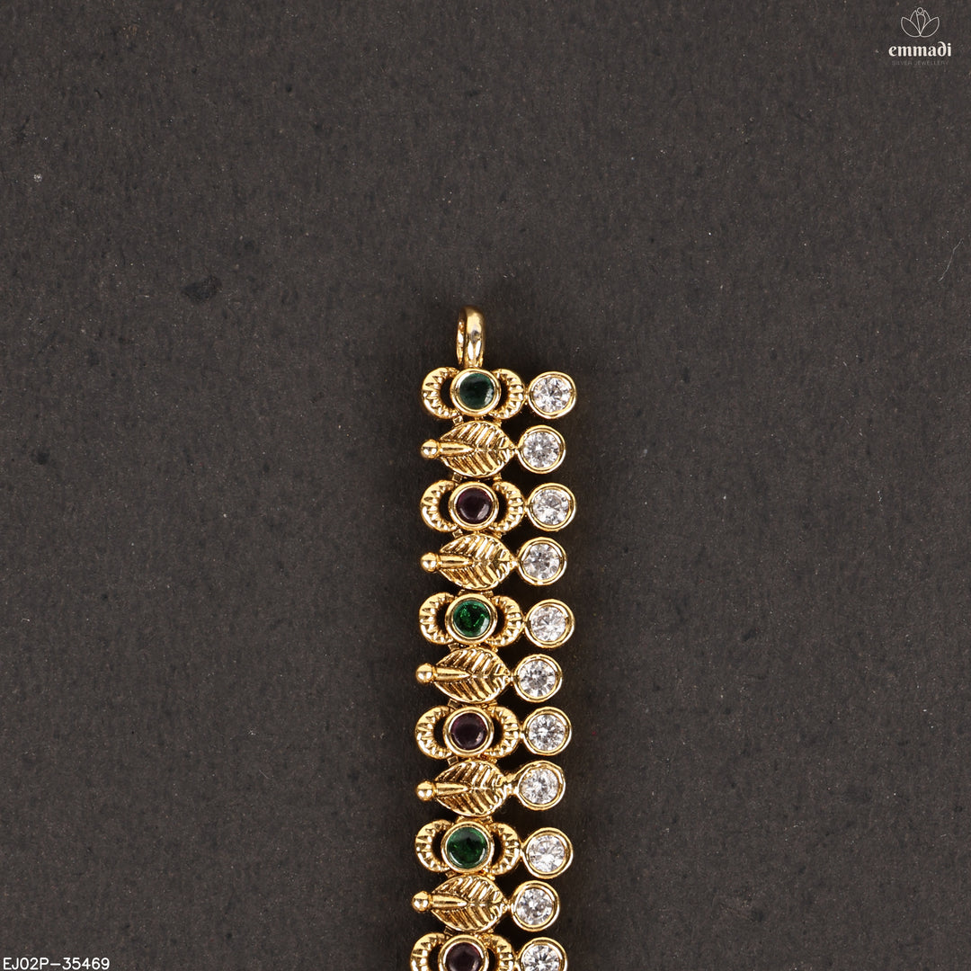 Short Necklace Antique