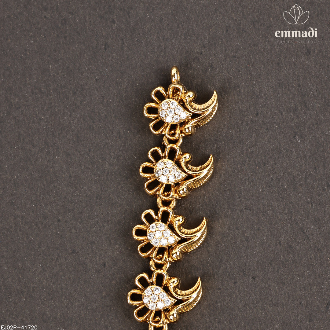 Short Necklace Antique
