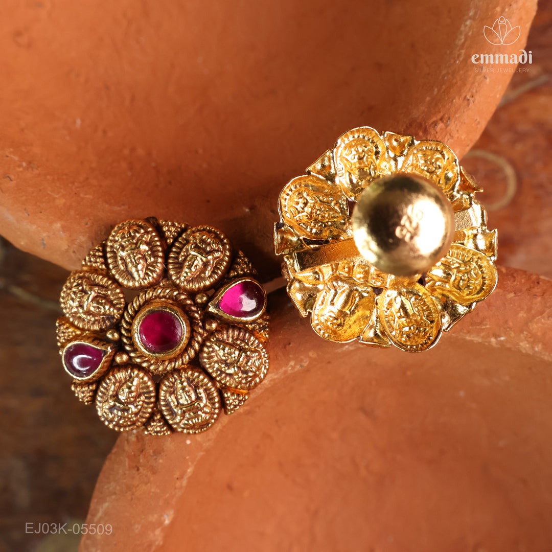 Studs Antique