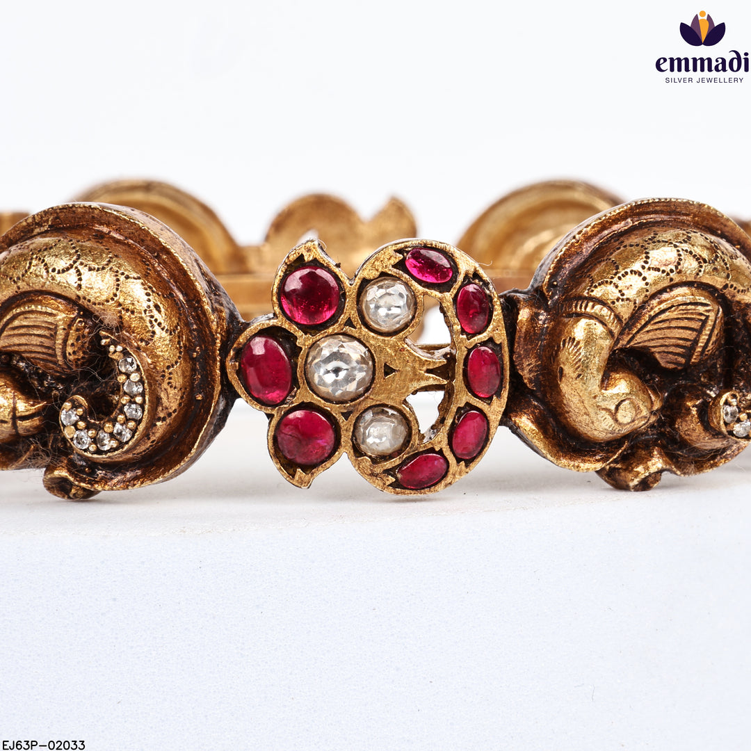 Bangles Kundan Nakshi