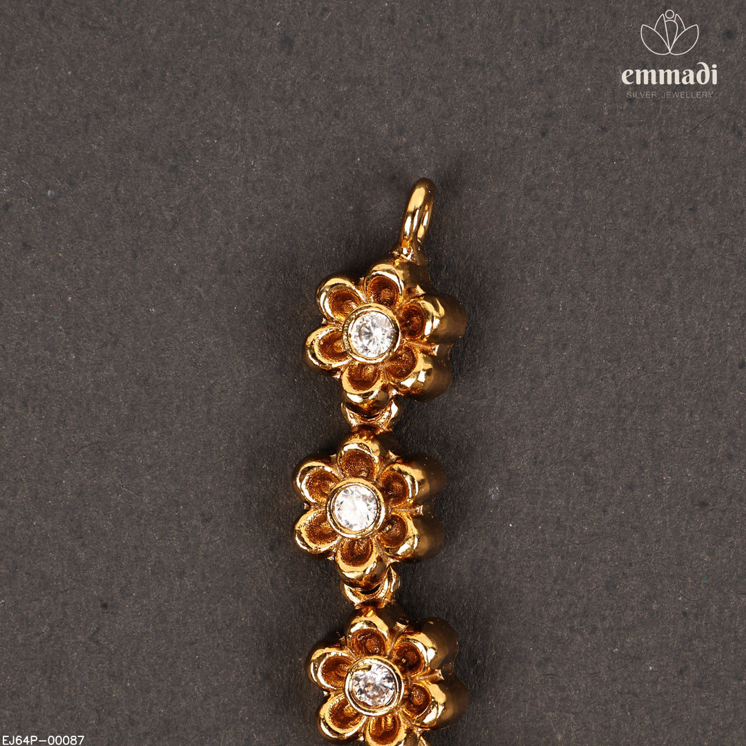 Short Necklace Antique