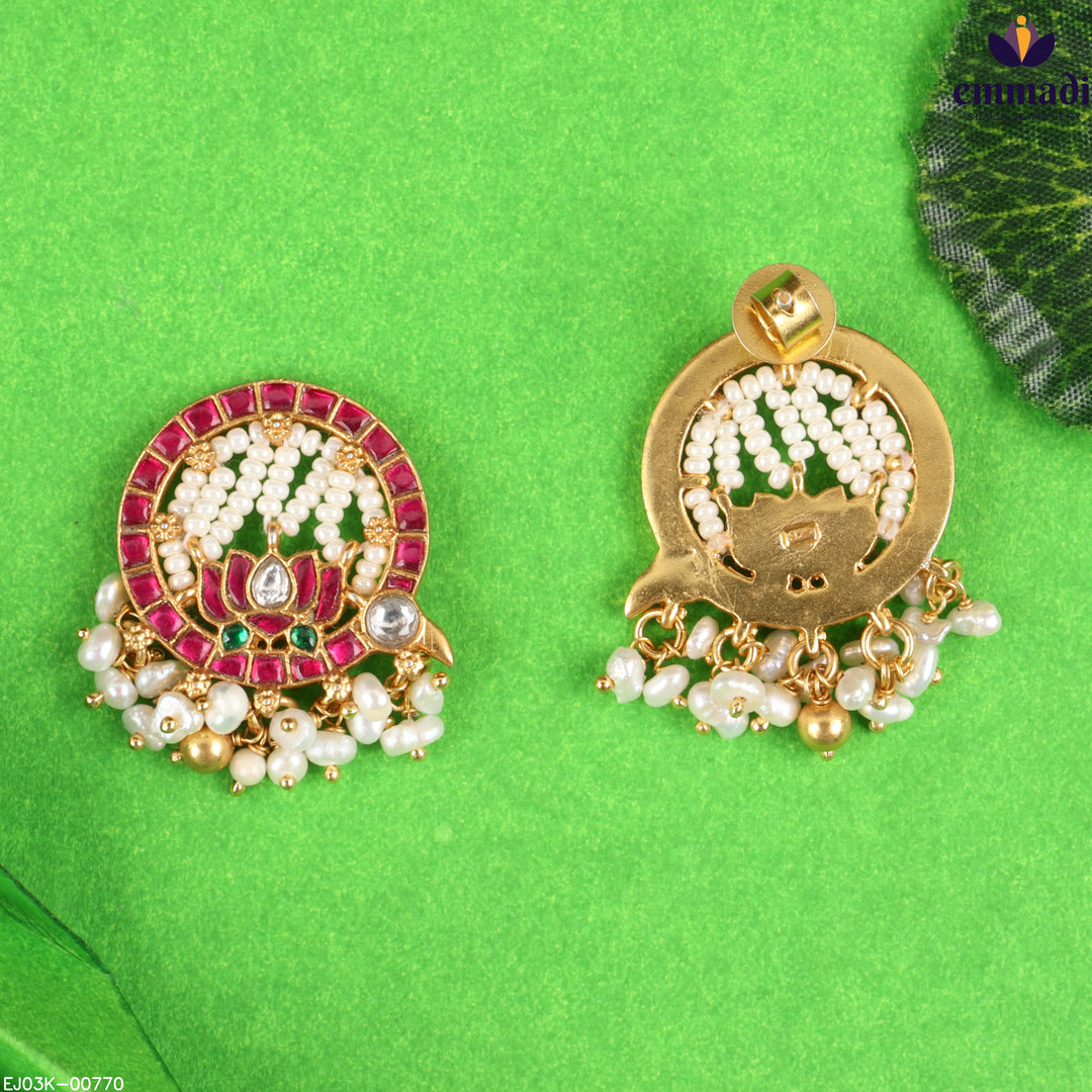 Hangings Kundan
