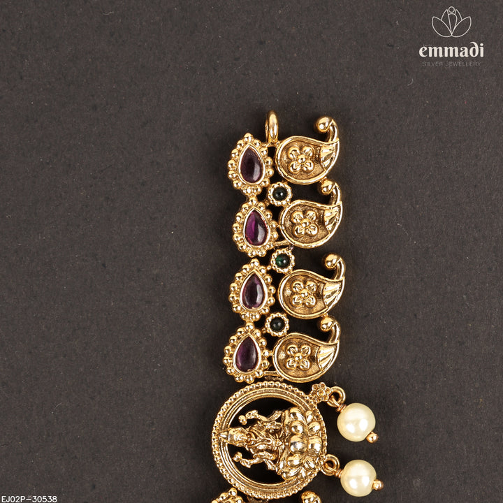 Short Necklace Antique
