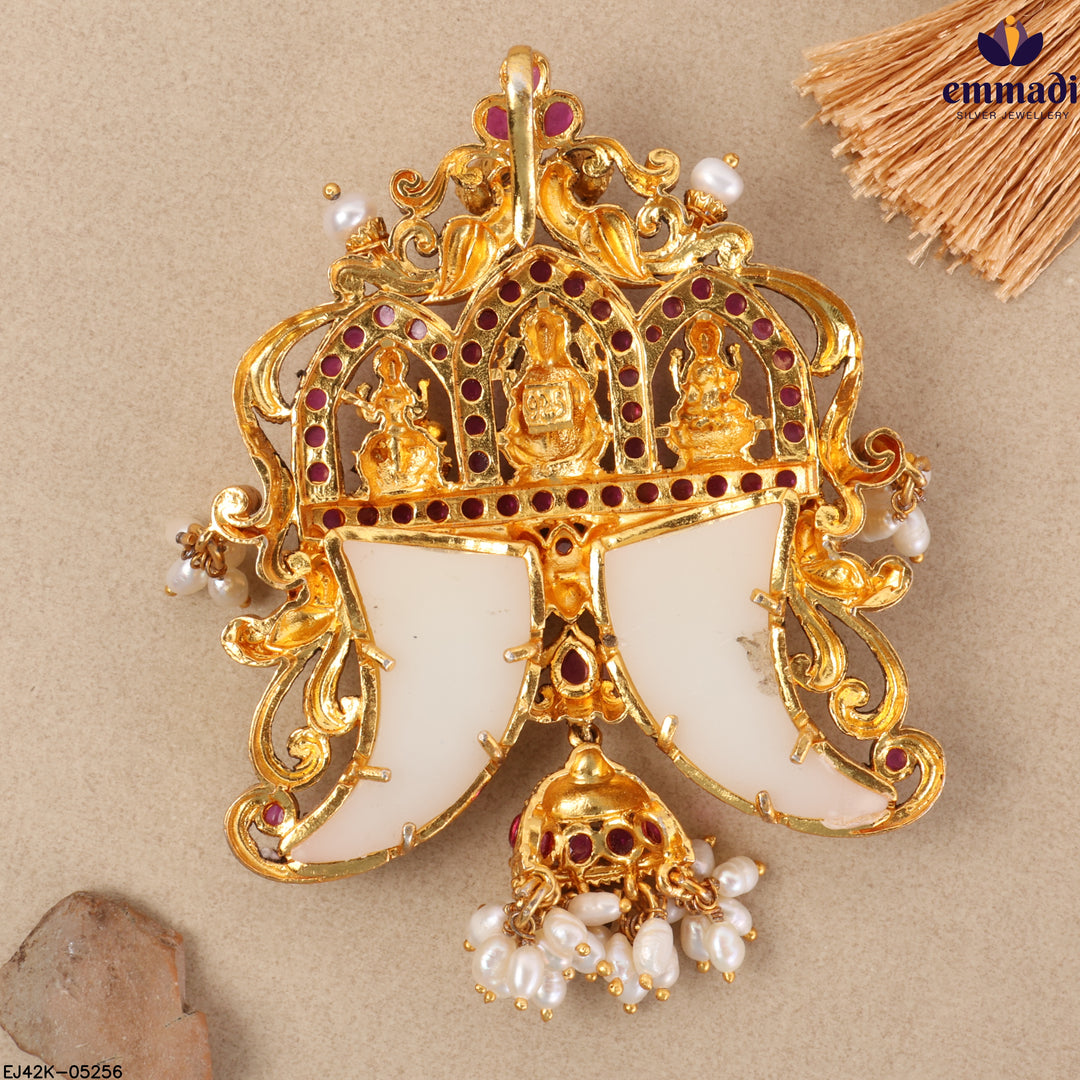 Pendant Antique