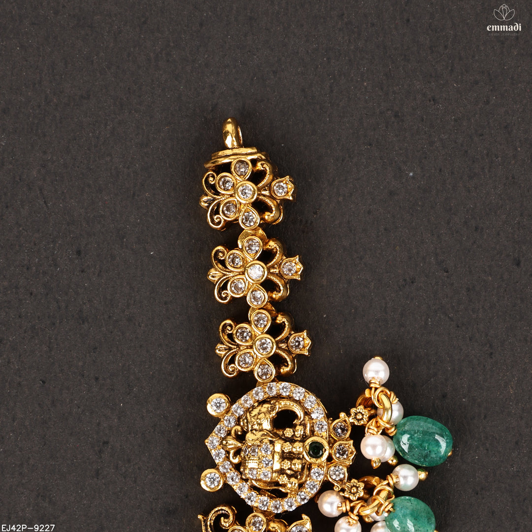 Short Necklace Antique