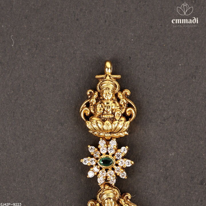 Short Necklace Antique