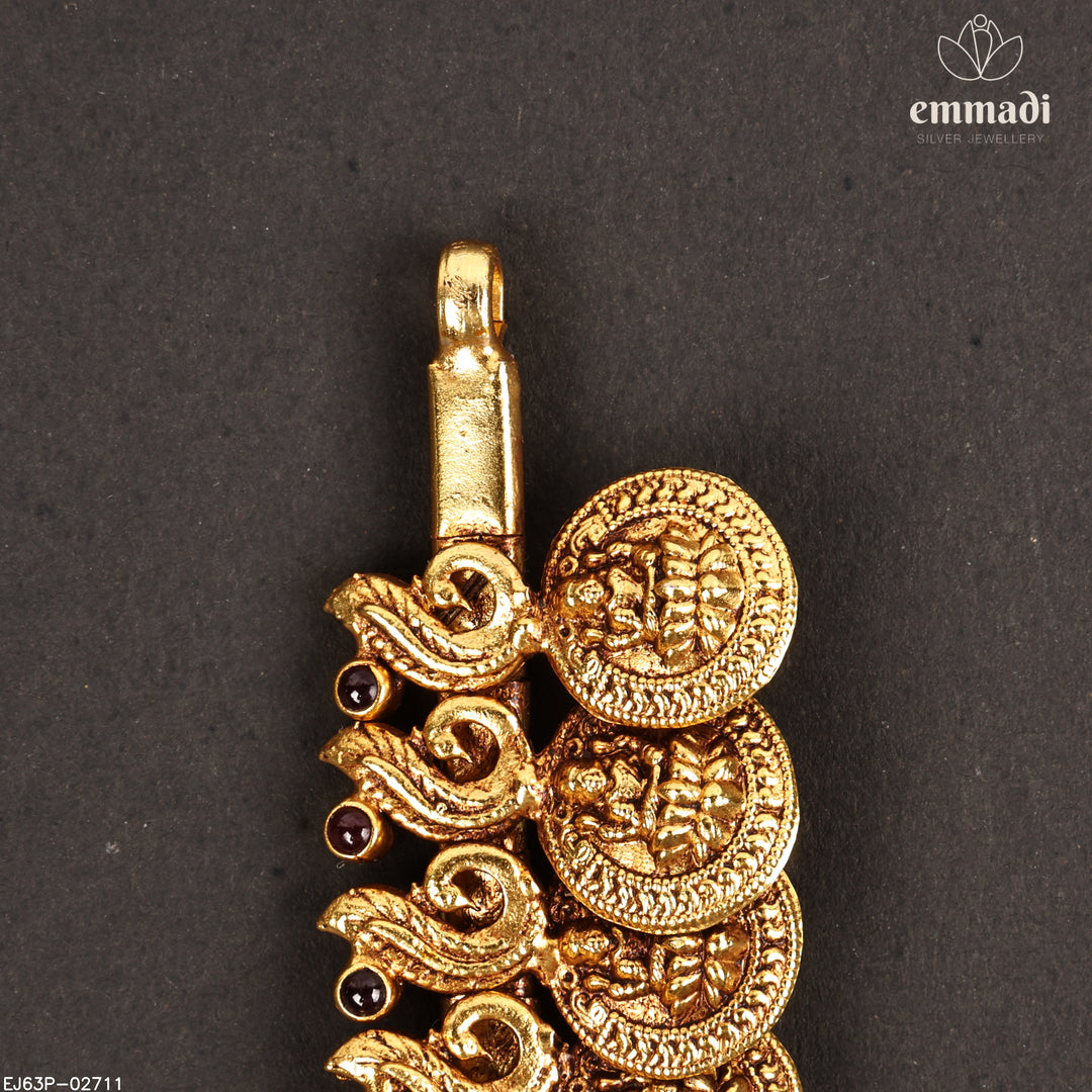 Short Necklace Antique