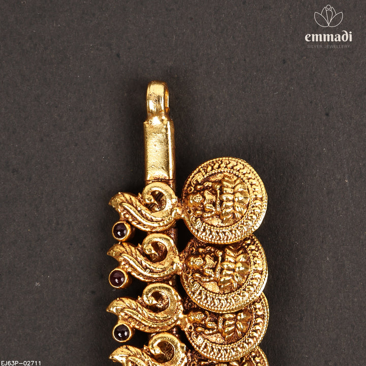 Short Necklace Antique