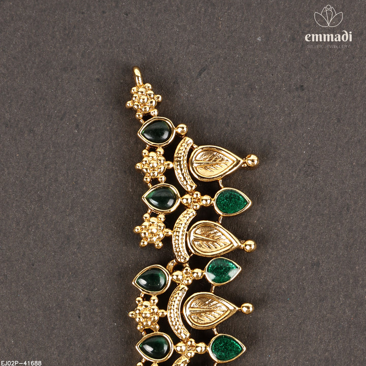Short Necklace Antique