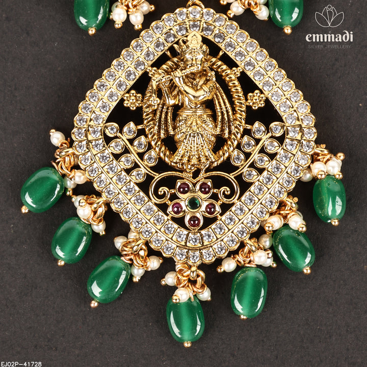 Short Necklace Antique