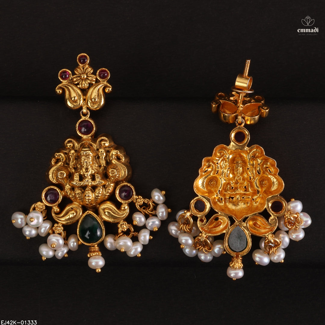 Hangings Antique