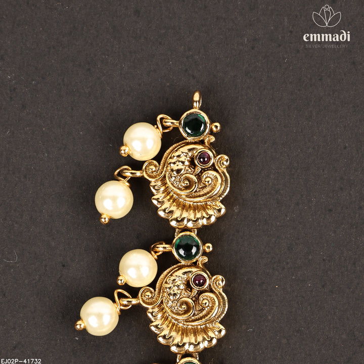 Short Necklace Antique
