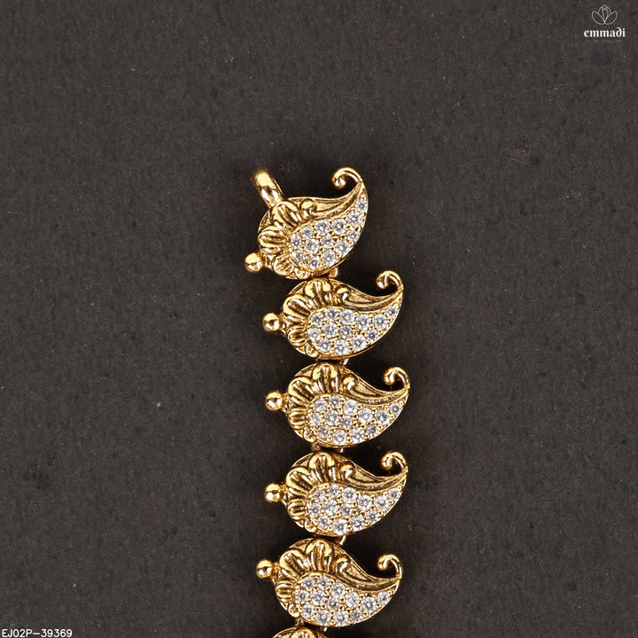 Short Necklace Antique