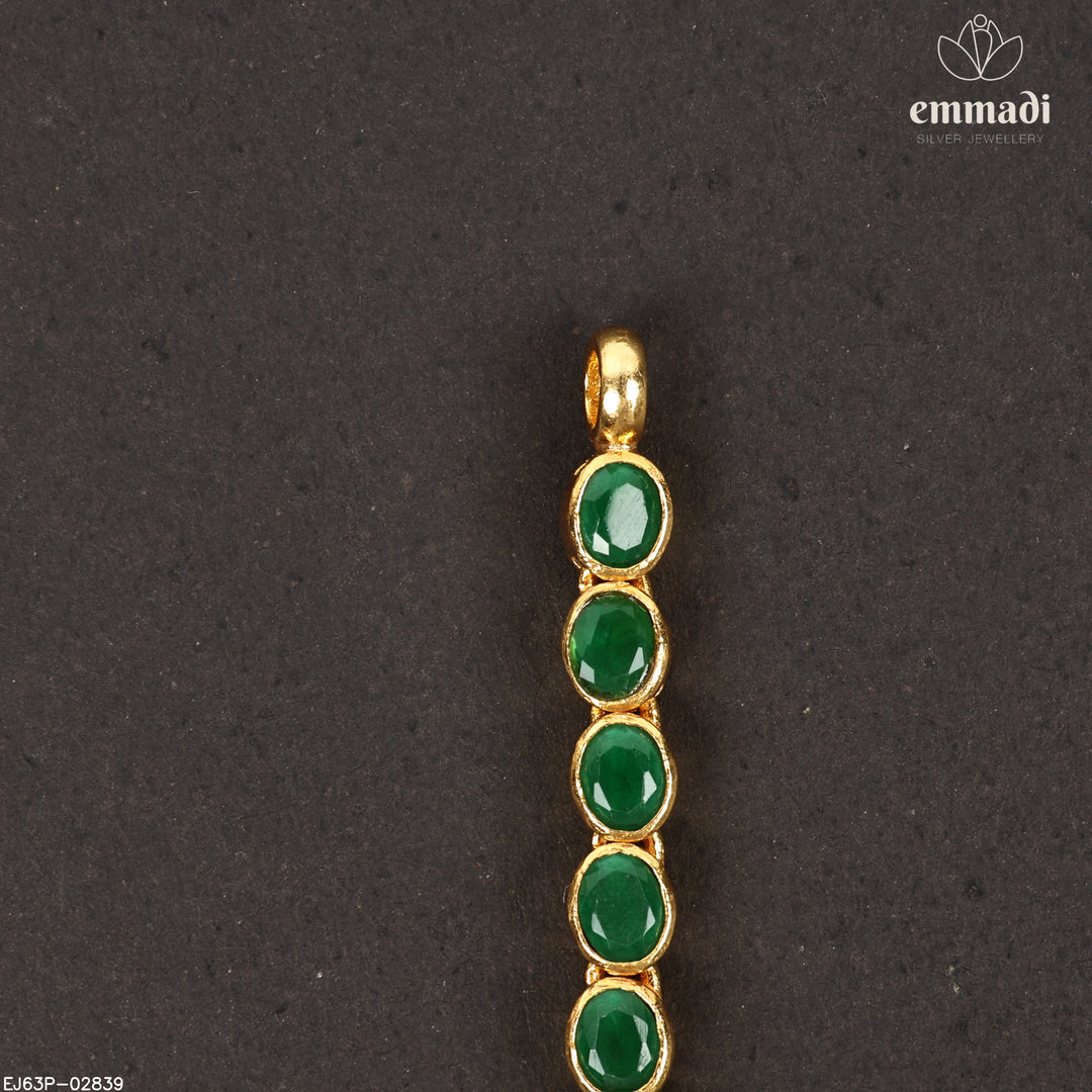Short Necklace Antique
