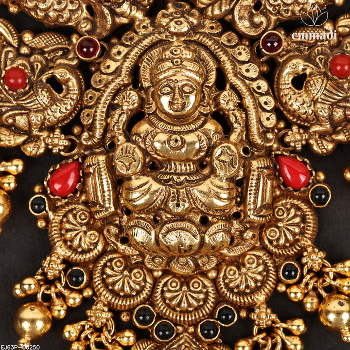 Short Necklace Antique