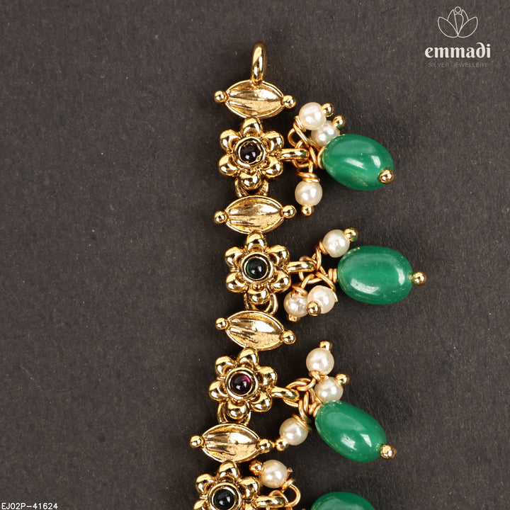 Short Necklace Antique