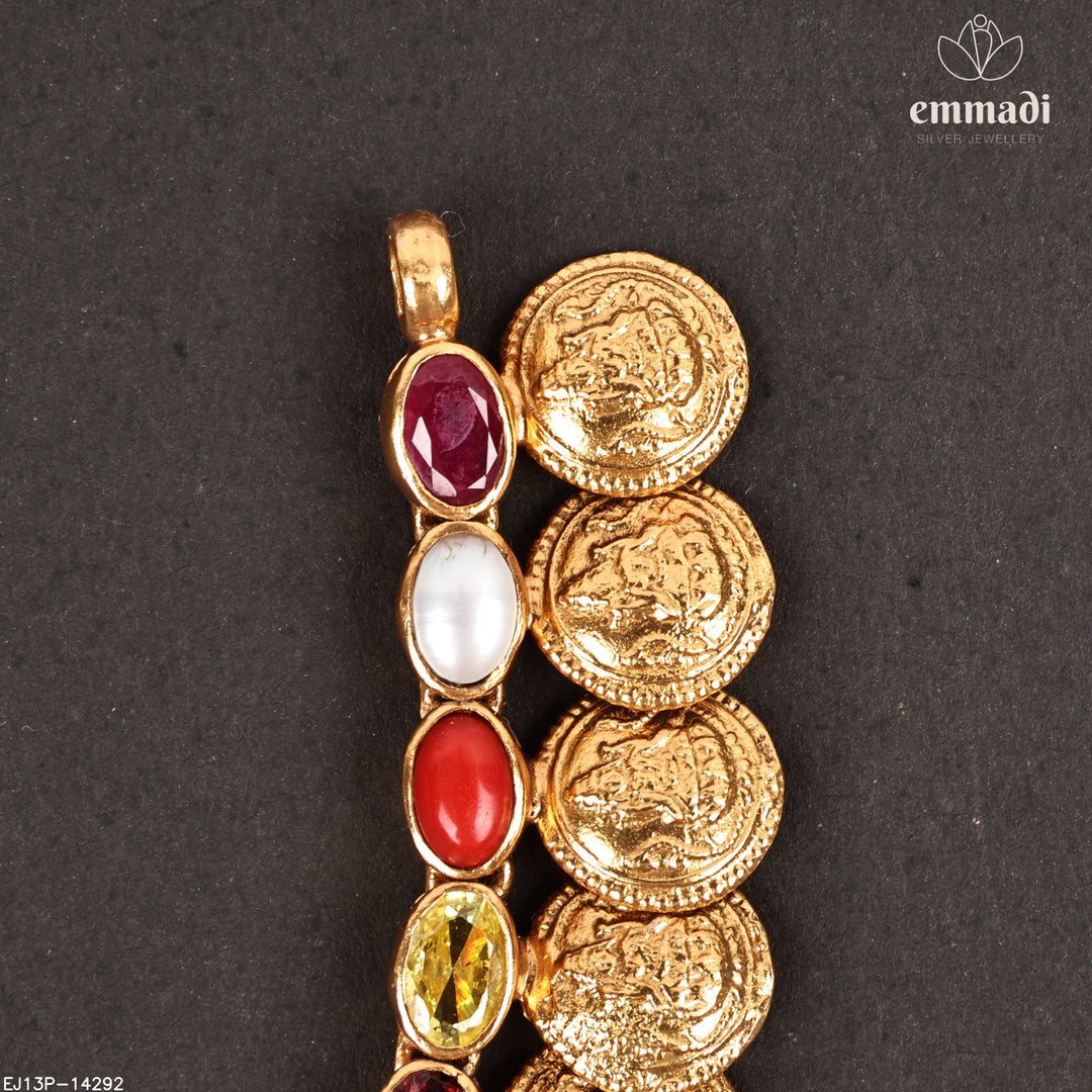 Short Necklace Antique