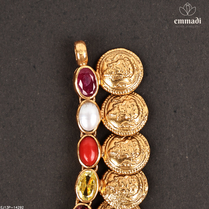 Short Necklace Antique