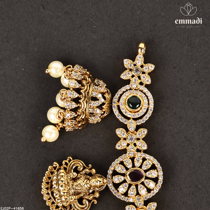 Short Necklace Antique