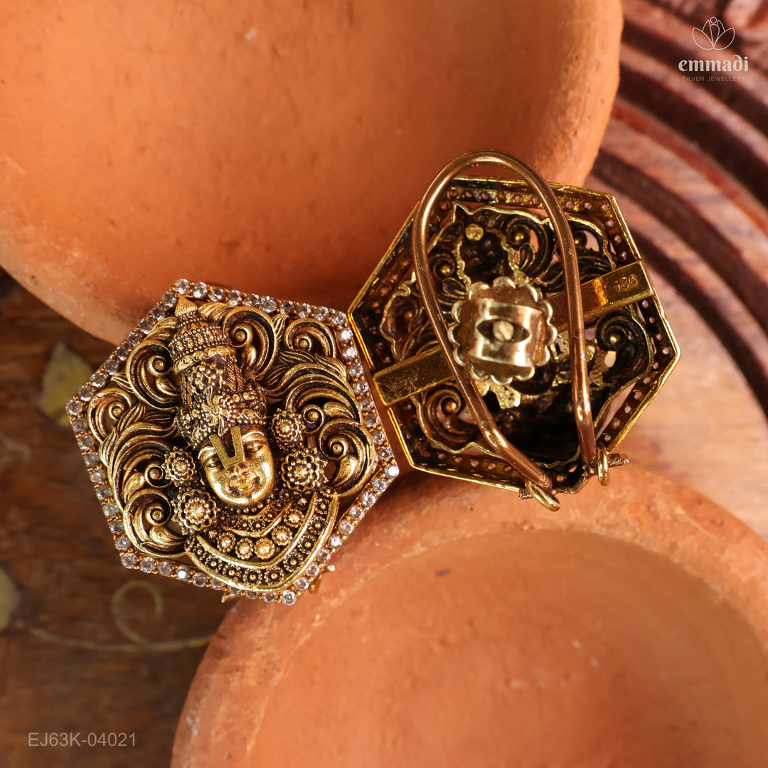 Studs Antique