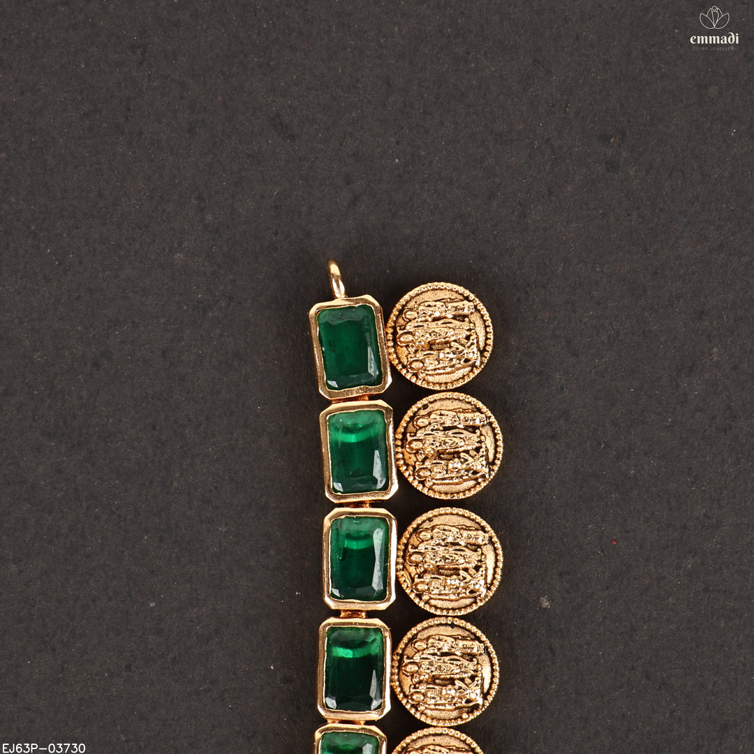 Short Necklace Antique